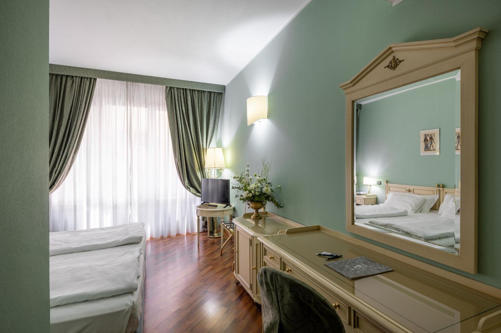Hotel Lucrezia Borgia Ferrara Exterior photo